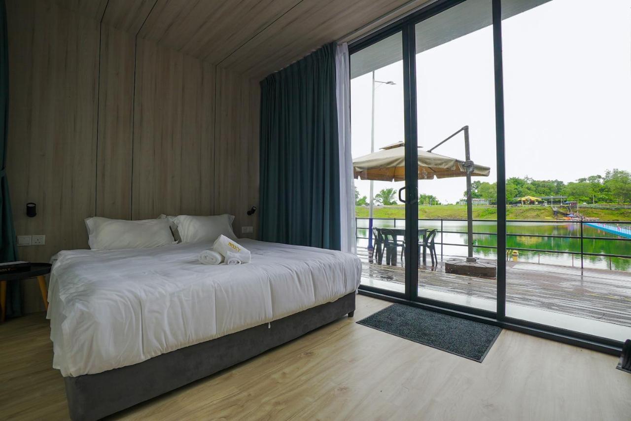 Roxy Tasik Biru Resort City Bau المظهر الخارجي الصورة
