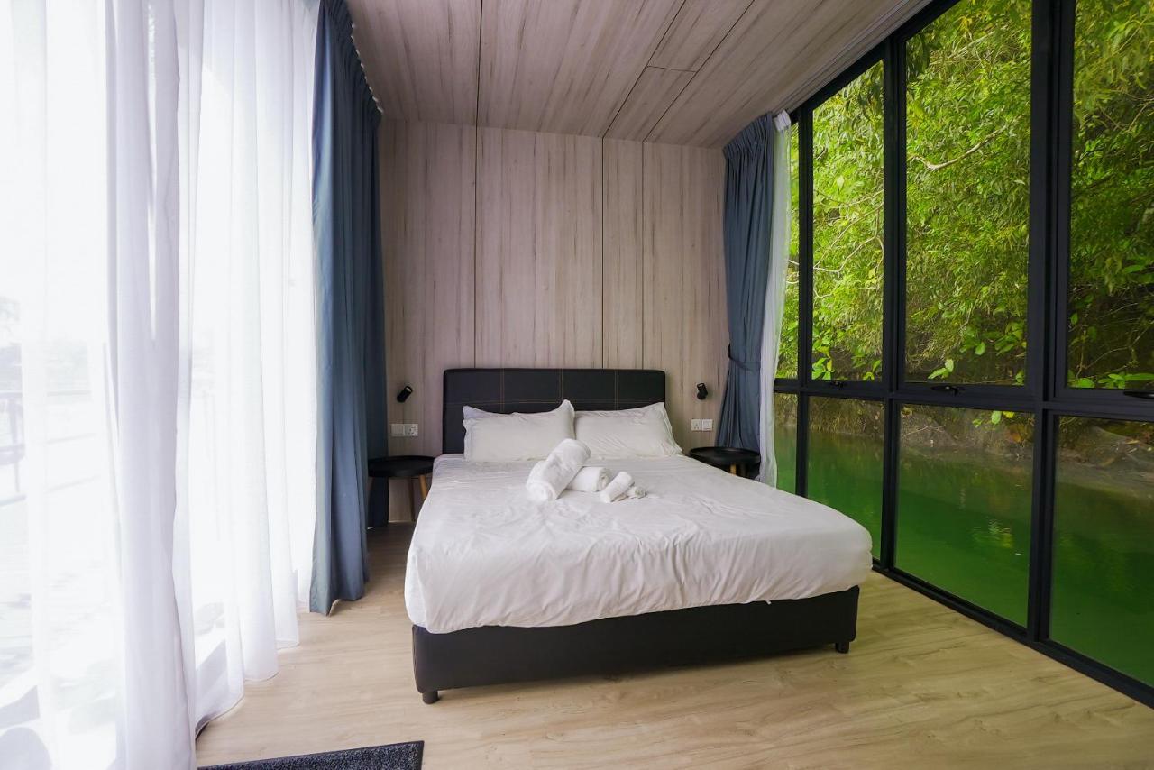 Roxy Tasik Biru Resort City Bau المظهر الخارجي الصورة
