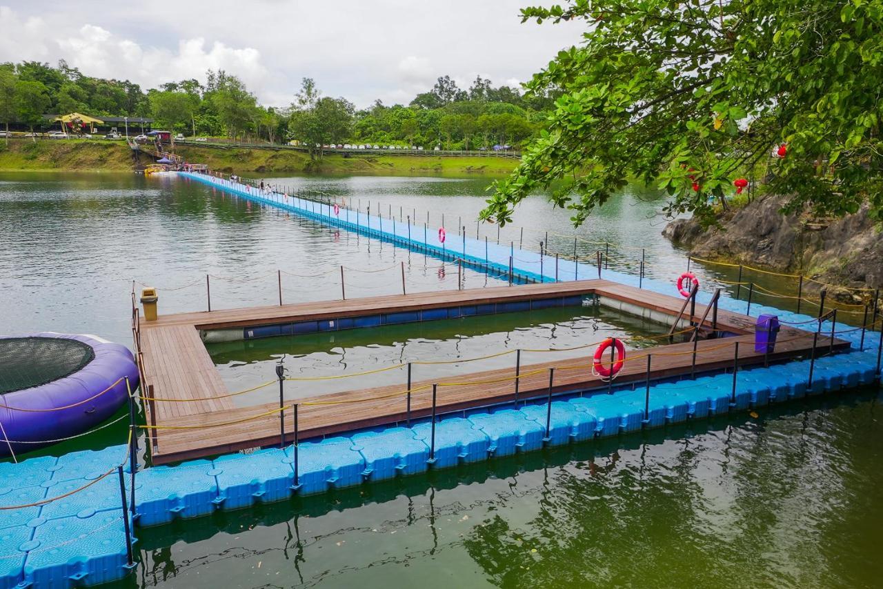 Roxy Tasik Biru Resort City Bau المظهر الخارجي الصورة